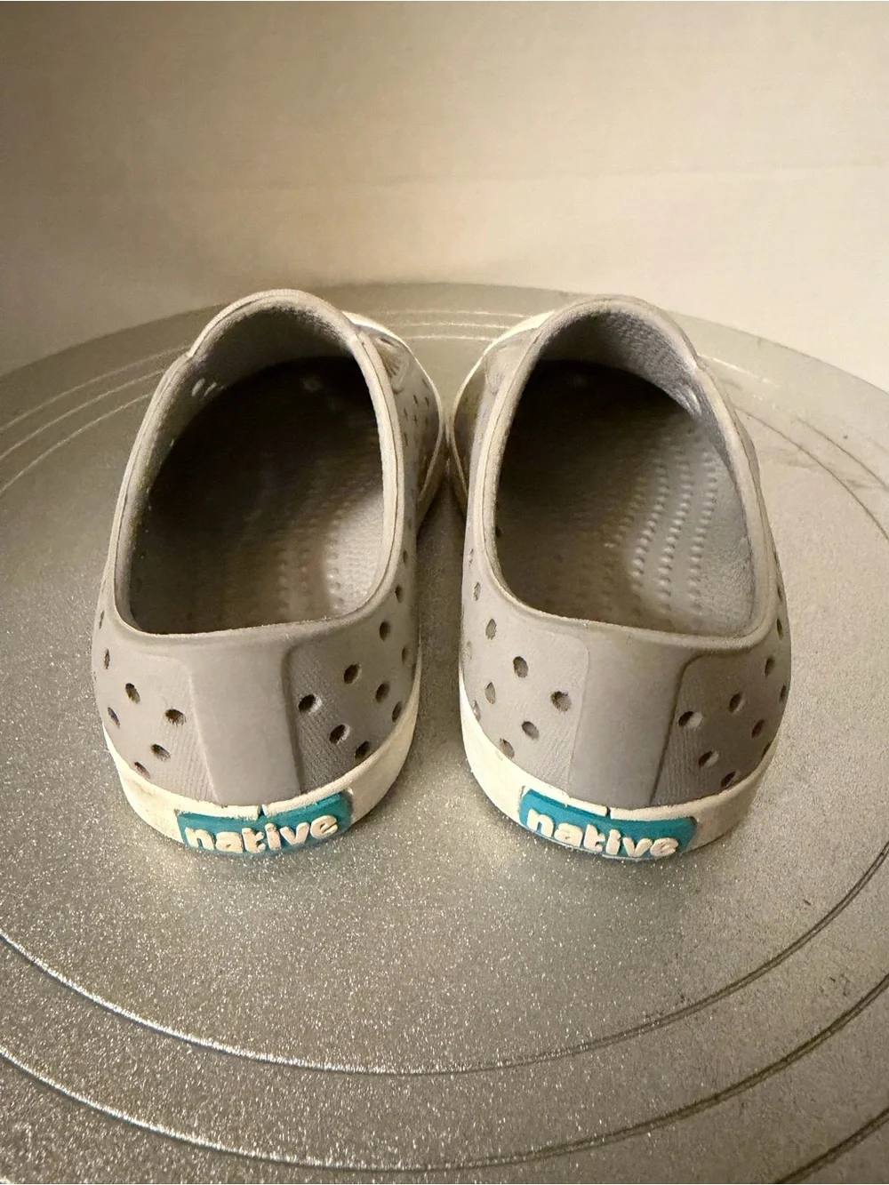 Native Shoes Jefferson Water Shoes In Grey Sz C 6 Kids